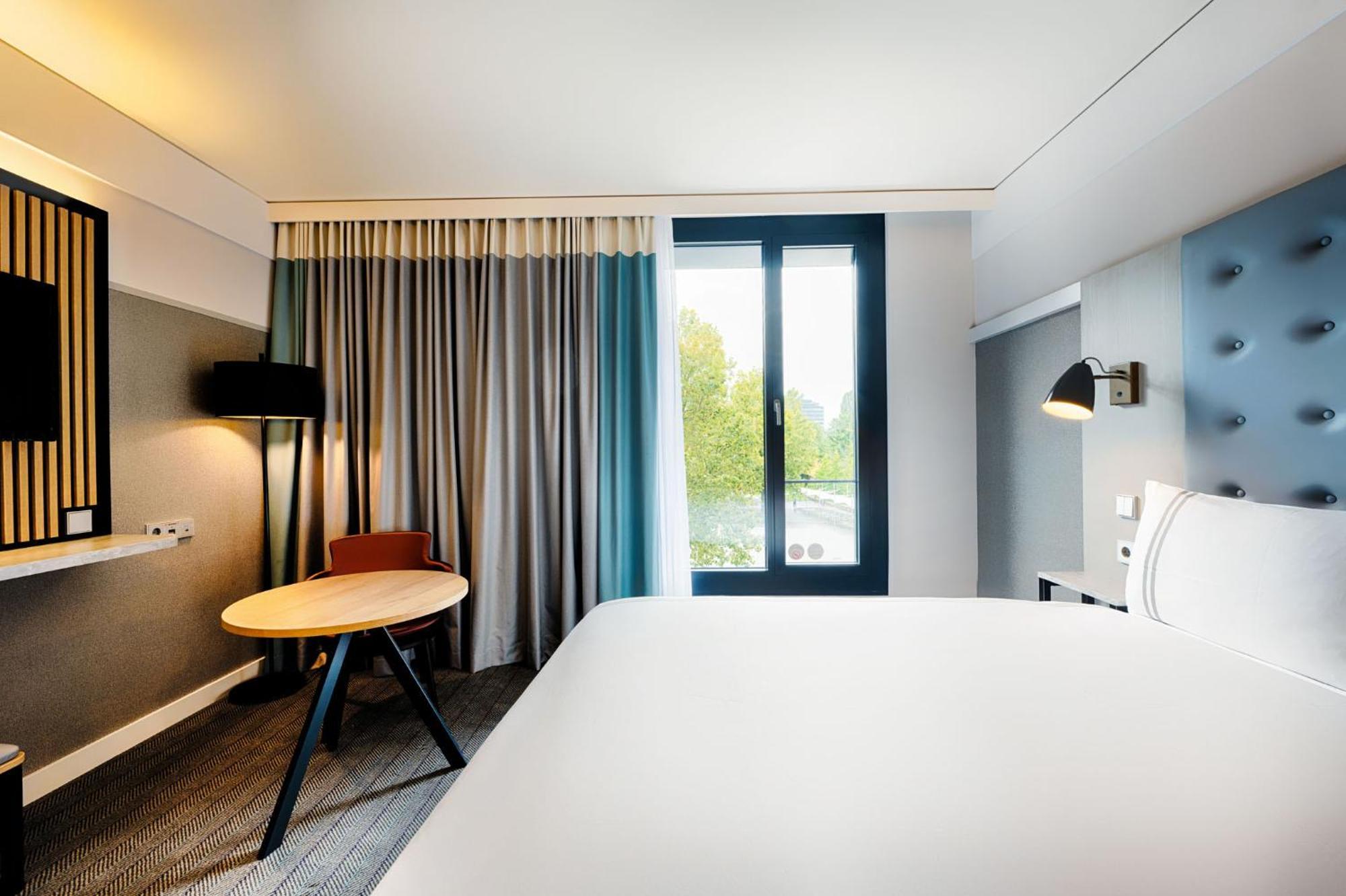Premier Inn Heilbronn City Centre Exterior photo